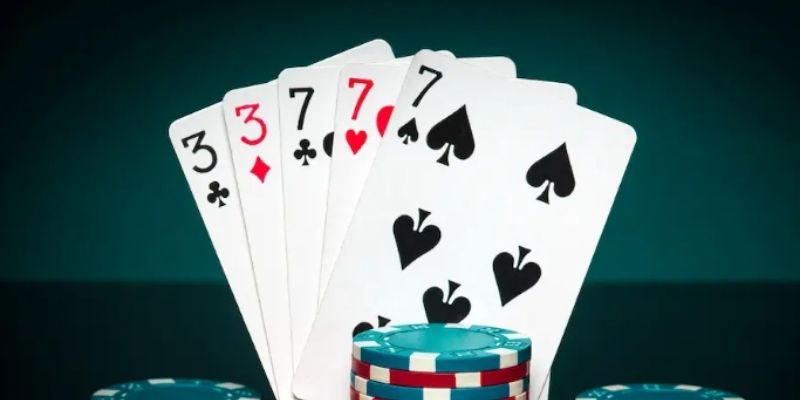 Hướng dẫn chơi Poker chi tiết cho tân thủ