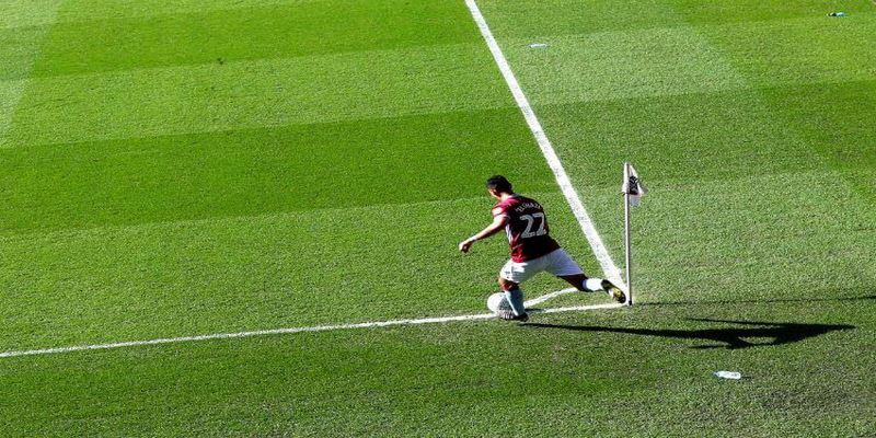 Soi kèo góc nhà cái dựa theo đội bóng mạnh, yếu